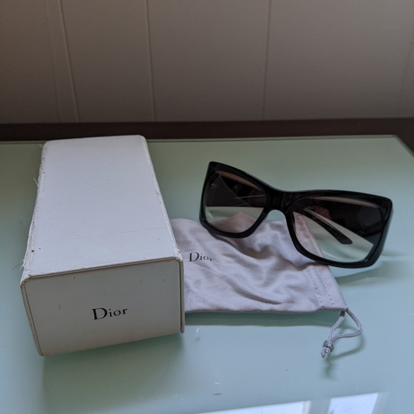 Vintage DIOR Sunglasses Shiny Black PEARL Logo CLASSICDIOR 1 584LF 60 []17 Optyl - Picture 12 of 14